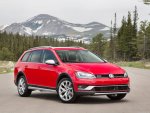 Volkswagen-Golf_Alltrack-2017-1600-01.jpg