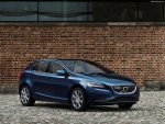 Volvo-V40-2017-1600x1200_30.jpg