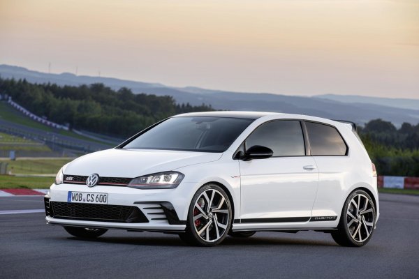 Volkswagen Golf GTI Clubsport 1.jpg