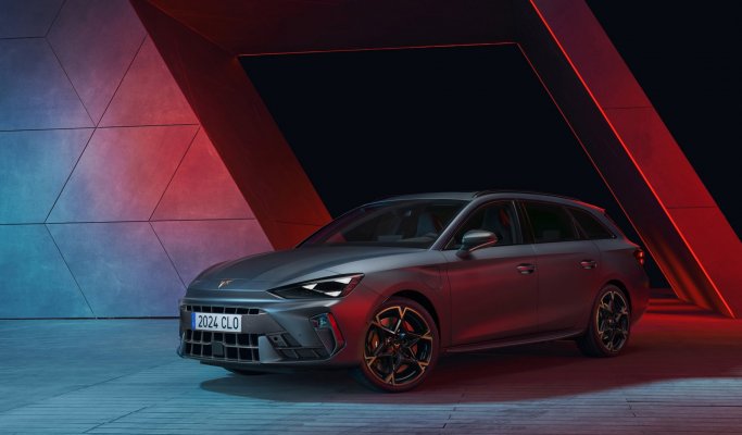 2024-makyajlı-cupra-leon-sports-tourer-2.jpg