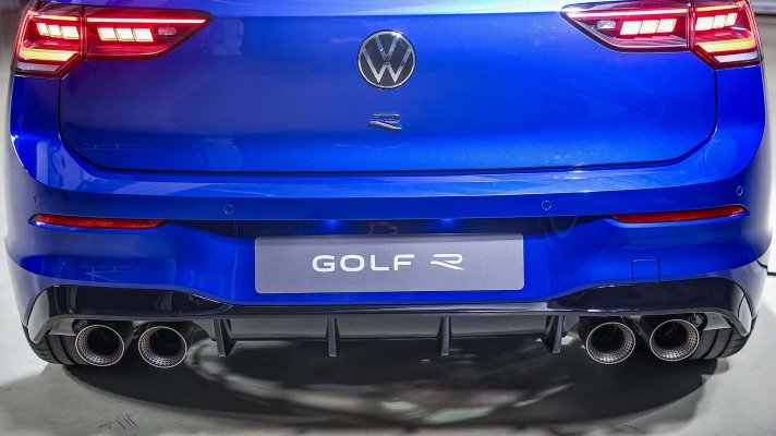 yeni-golf8r-facelift-14.jpg